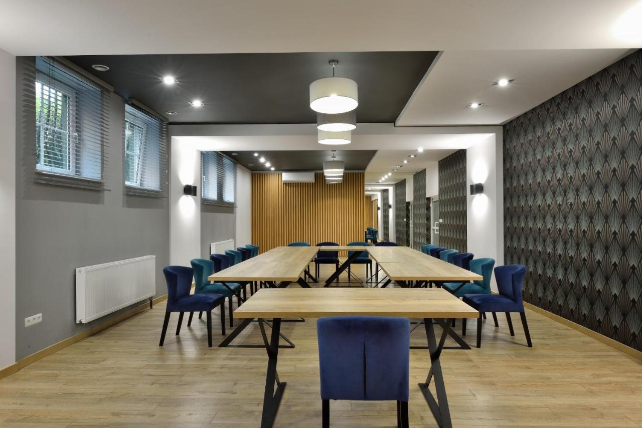 Hotel Agat Piotrków Trybunalski 외부 사진