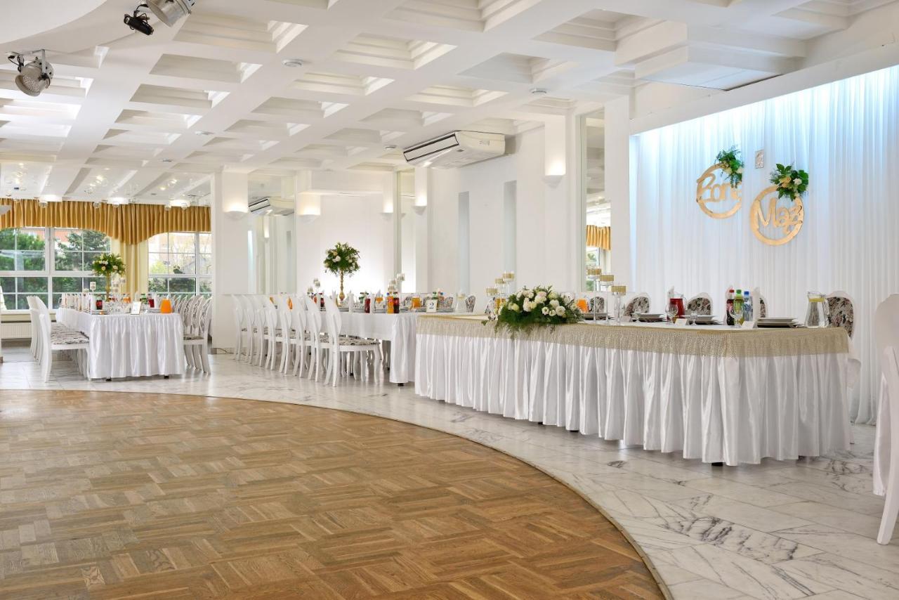 Hotel Agat Piotrków Trybunalski 외부 사진
