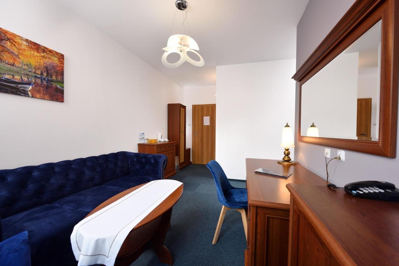 Hotel Agat Piotrków Trybunalski 외부 사진